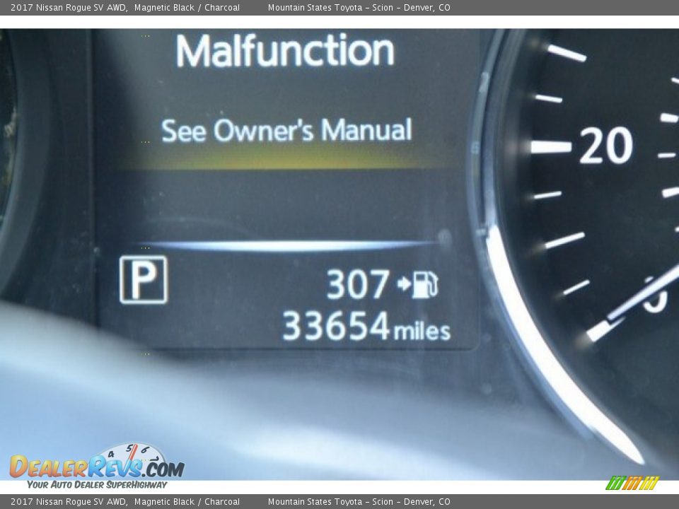 2017 Nissan Rogue SV AWD Magnetic Black / Charcoal Photo #12