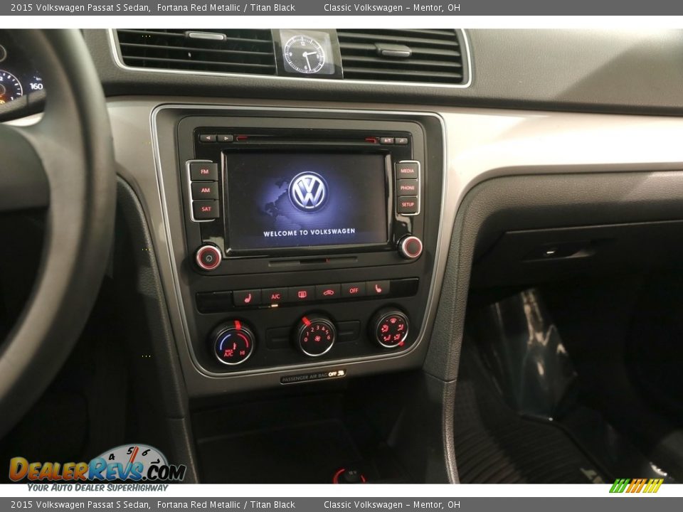 2015 Volkswagen Passat S Sedan Fortana Red Metallic / Titan Black Photo #9