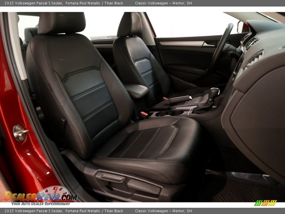 2015 Volkswagen Passat S Sedan Fortana Red Metallic / Titan Black Photo #14