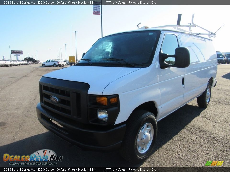 2013 Ford E Series Van E250 Cargo Oxford White / Medium Flint Photo #1