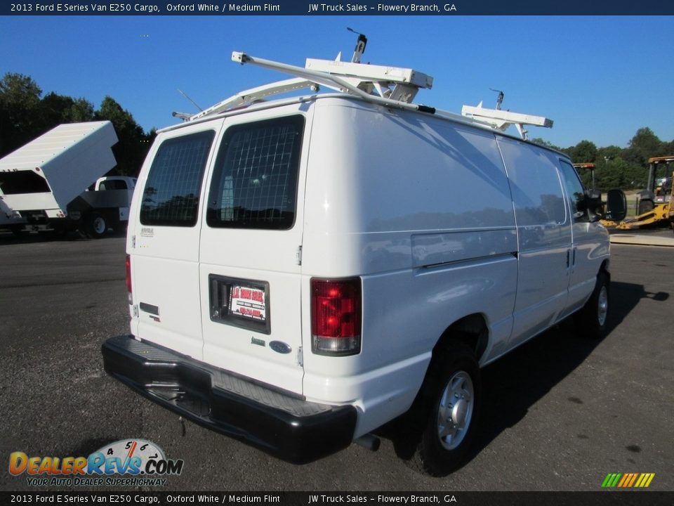 2013 Ford E Series Van E250 Cargo Oxford White / Medium Flint Photo #5