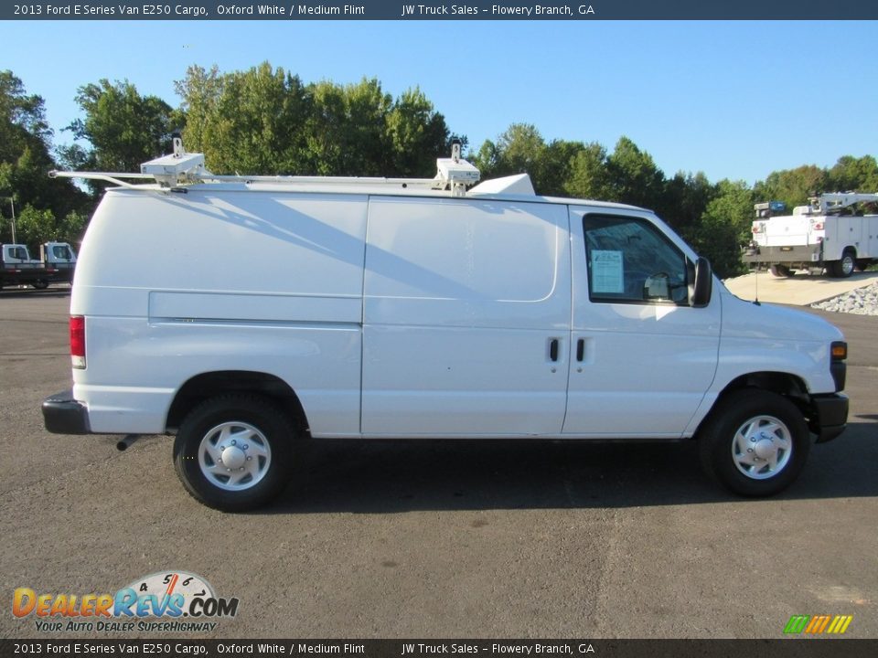 2013 Ford E Series Van E250 Cargo Oxford White / Medium Flint Photo #6