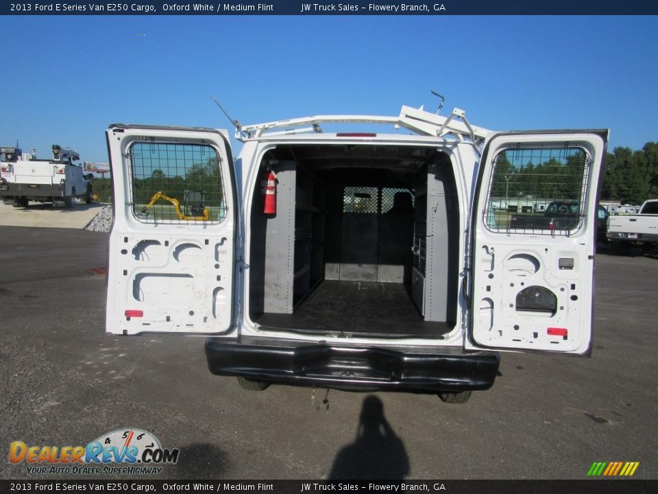 2013 Ford E Series Van E250 Cargo Oxford White / Medium Flint Photo #9