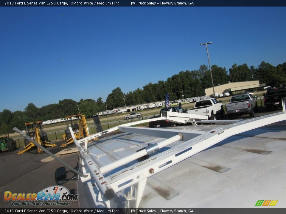 2013 Ford E Series Van E250 Cargo Oxford White / Medium Flint Photo #13