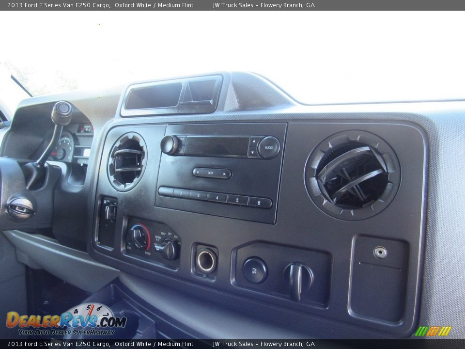 2013 Ford E Series Van E250 Cargo Oxford White / Medium Flint Photo #22