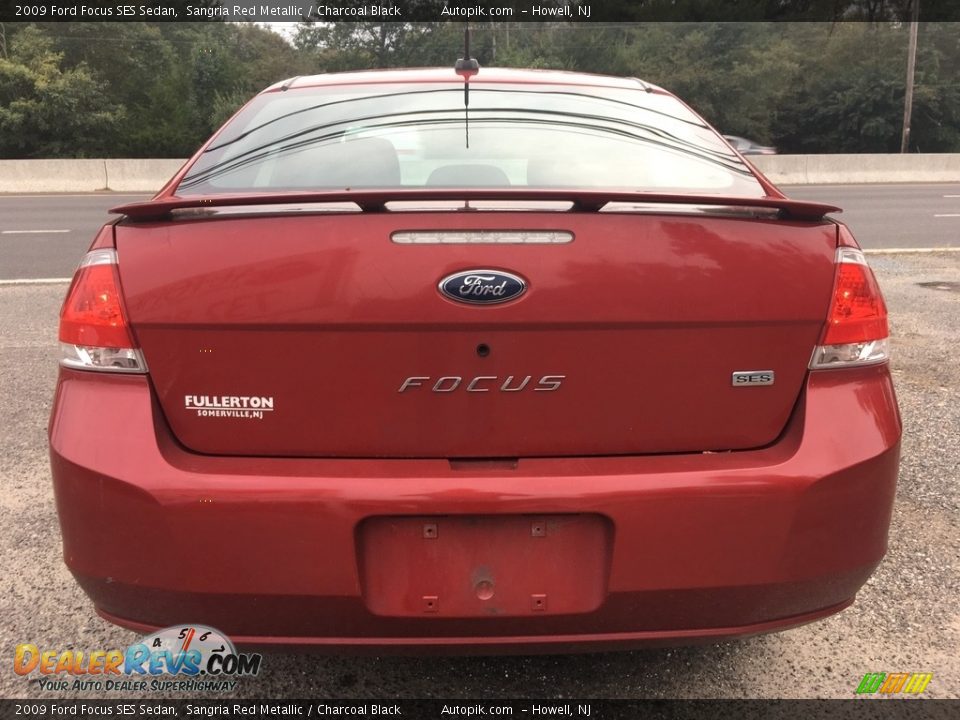2009 Ford Focus SES Sedan Sangria Red Metallic / Charcoal Black Photo #4