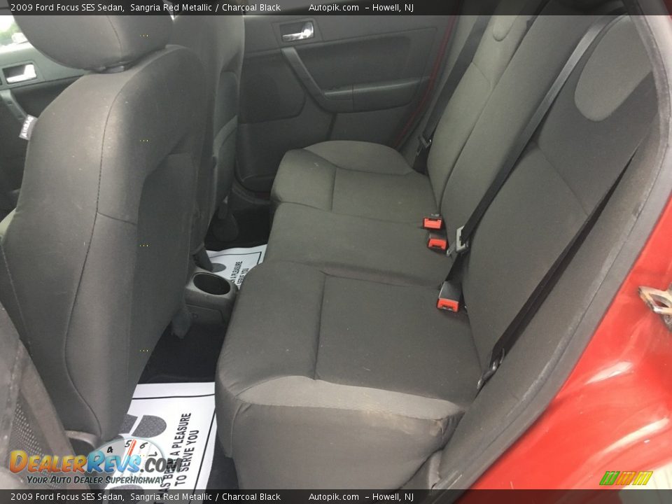 2009 Ford Focus SES Sedan Sangria Red Metallic / Charcoal Black Photo #10