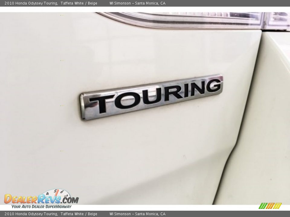 2010 Honda Odyssey Touring Taffeta White / Beige Photo #27