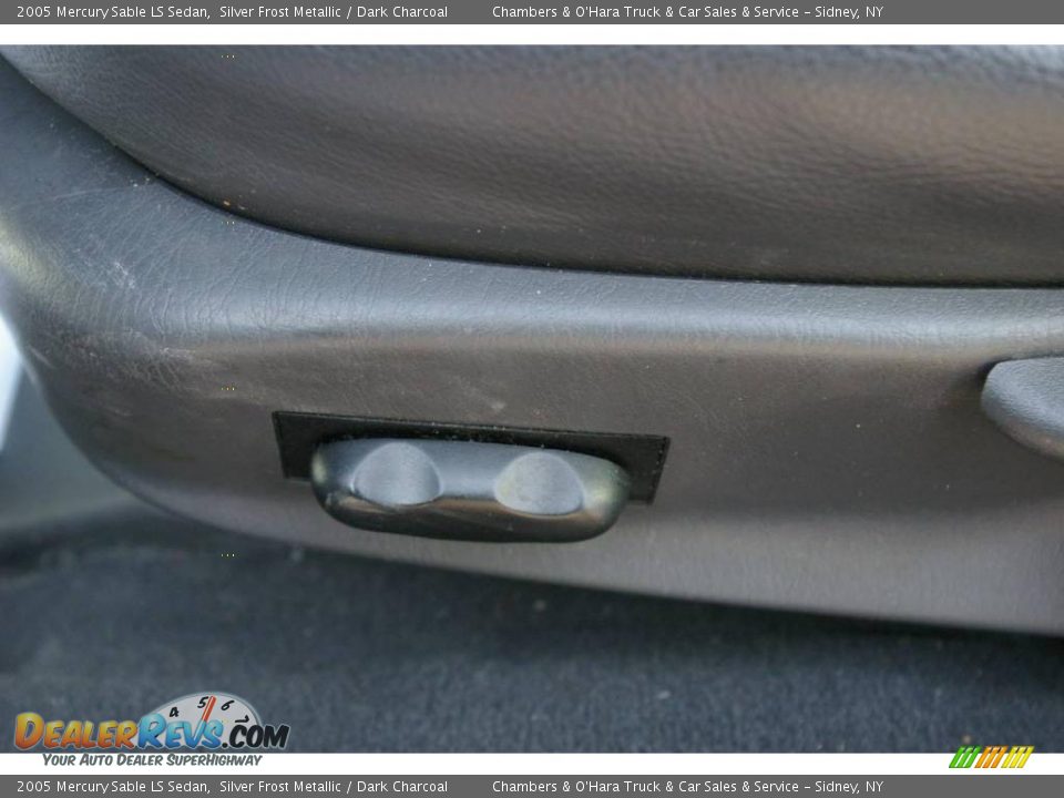 2005 Mercury Sable LS Sedan Silver Frost Metallic / Dark Charcoal Photo #7