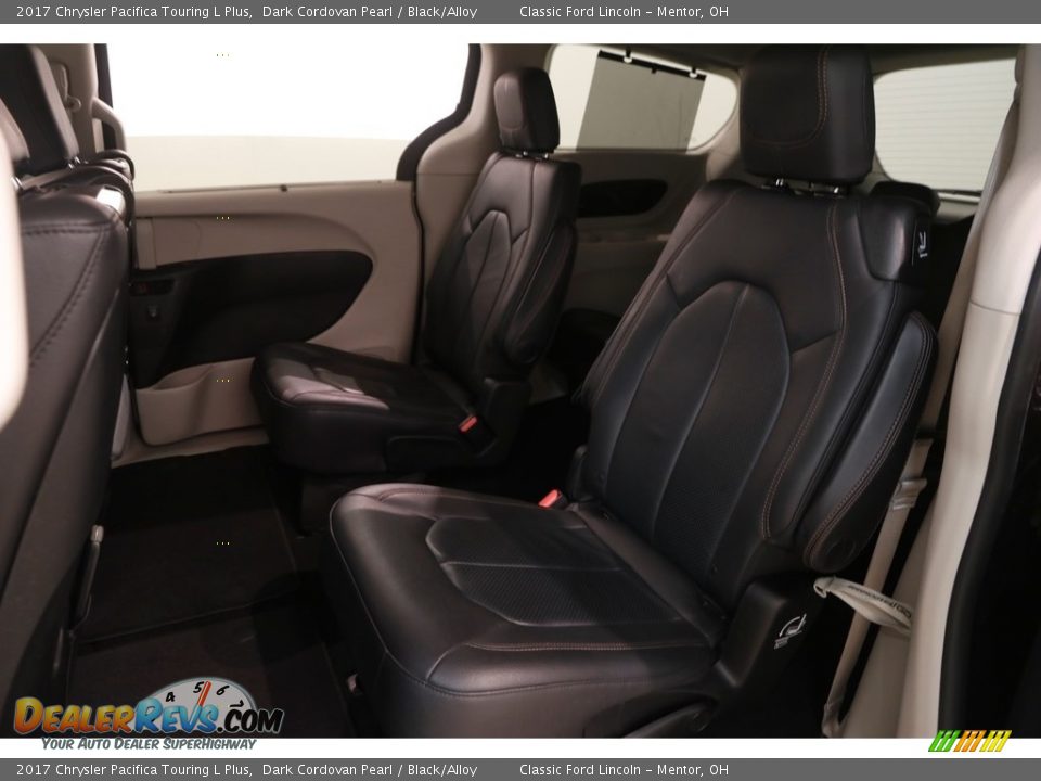 2017 Chrysler Pacifica Touring L Plus Dark Cordovan Pearl / Black/Alloy Photo #26