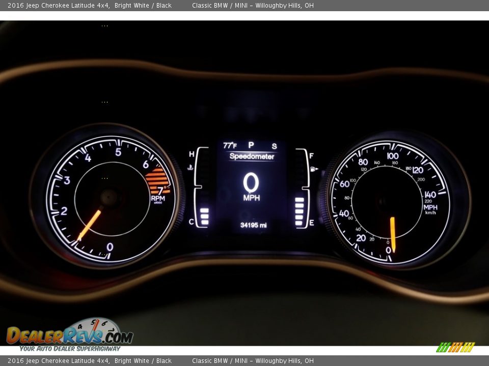 2016 Jeep Cherokee Latitude 4x4 Bright White / Black Photo #8