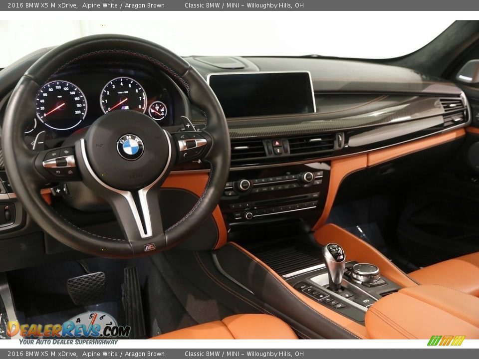 Dashboard of 2016 BMW X5 M xDrive Photo #9