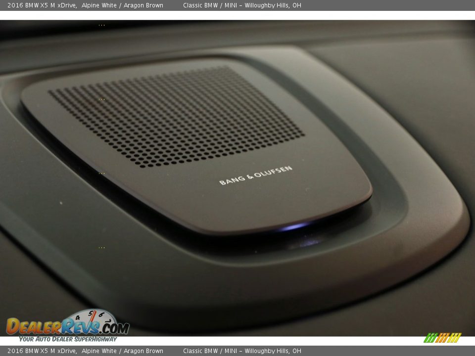 Entertainment System of 2016 BMW X5 M xDrive Photo #12
