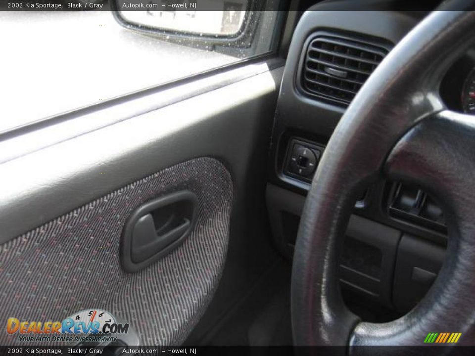 2002 Kia Sportage Black / Gray Photo #23