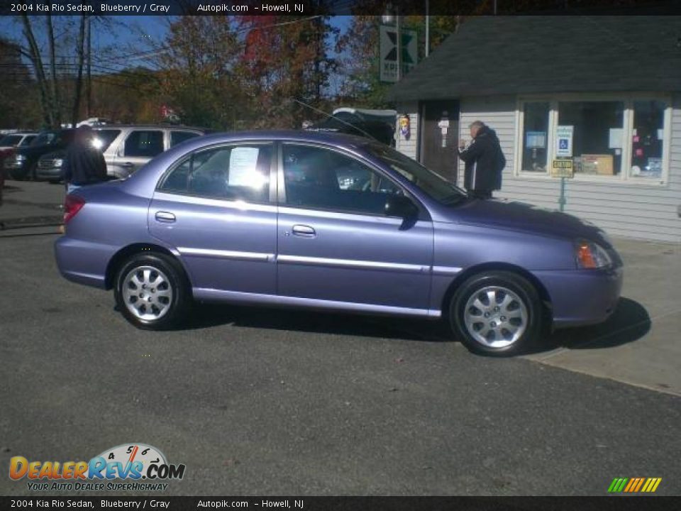 2004 Kia Rio Sedan Blueberry / Gray Photo #4
