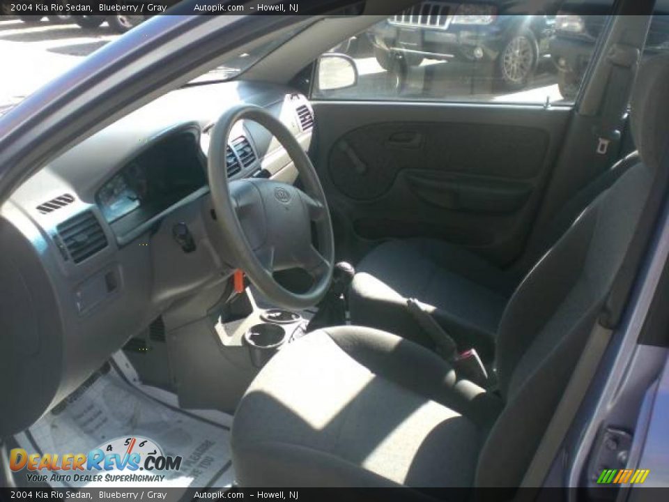 2004 Kia Rio Sedan Blueberry / Gray Photo #9