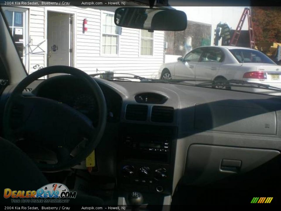 2004 Kia Rio Sedan Blueberry / Gray Photo #12