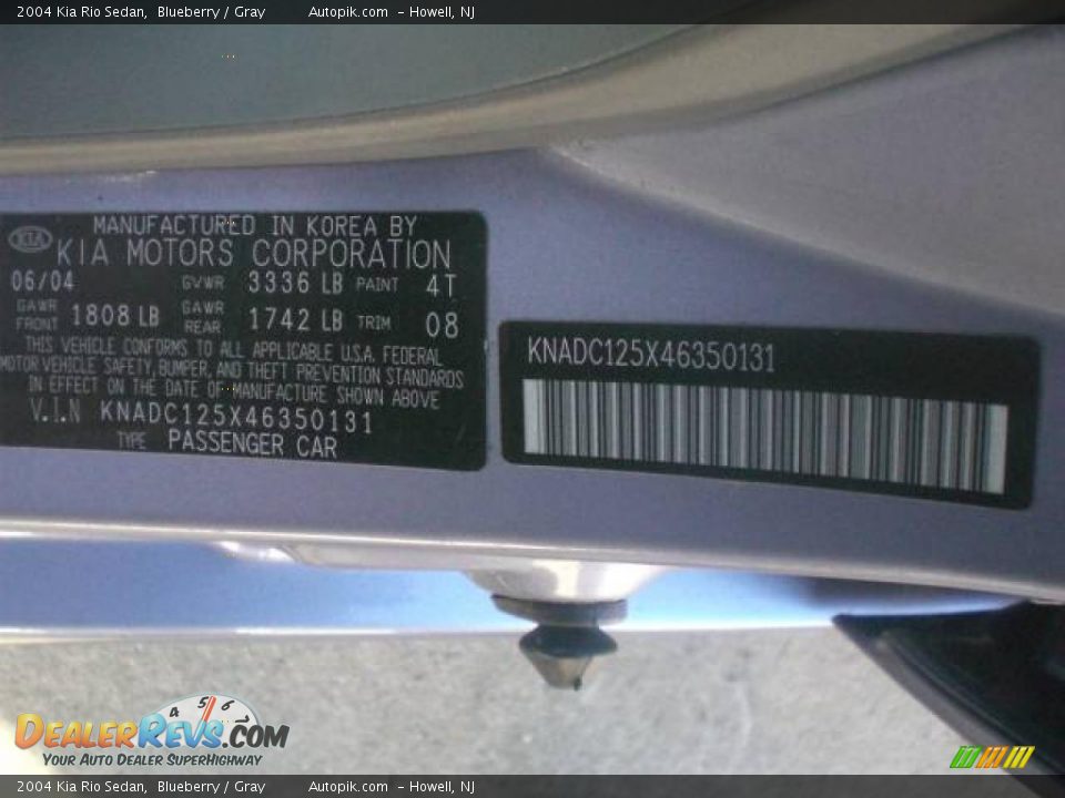 2004 Kia Rio Sedan Blueberry / Gray Photo #16