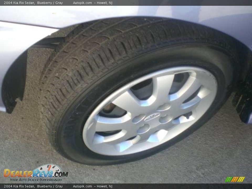 2004 Kia Rio Sedan Blueberry / Gray Photo #17