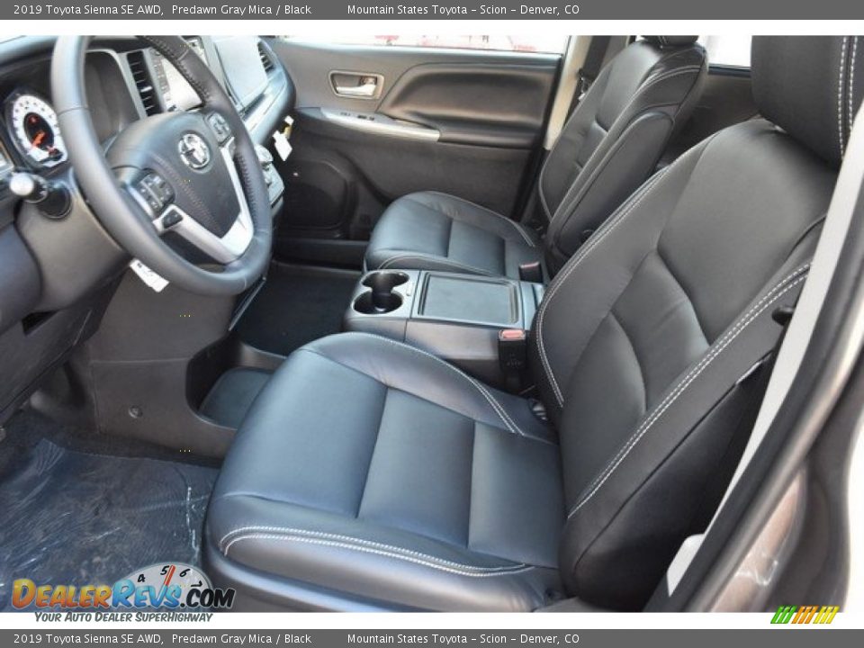Front Seat of 2019 Toyota Sienna SE AWD Photo #6