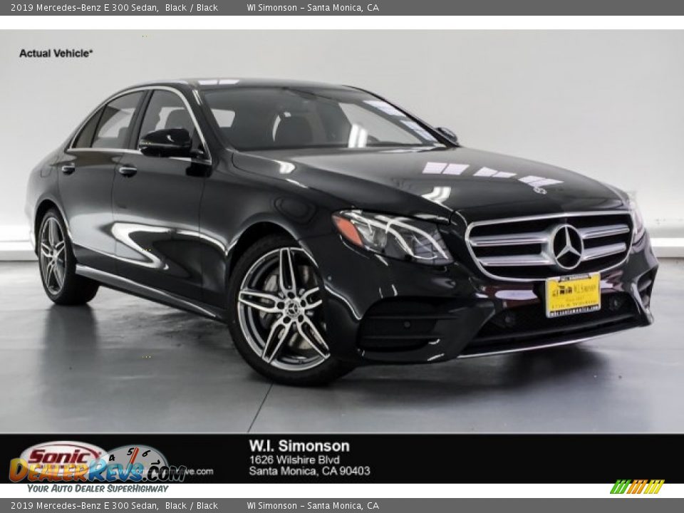 2019 Mercedes-Benz E 300 Sedan Black / Black Photo #1