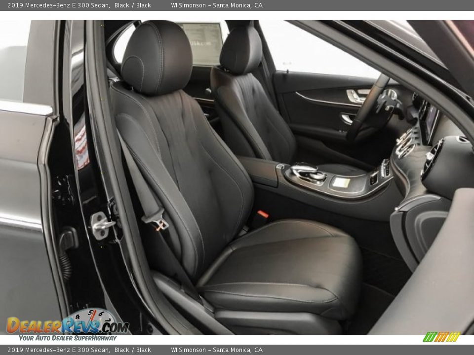 2019 Mercedes-Benz E 300 Sedan Black / Black Photo #5