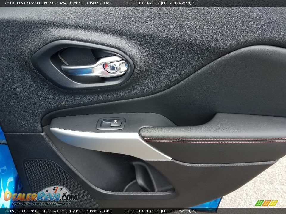 2018 Jeep Cherokee Trailhawk 4x4 Hydro Blue Pearl / Black Photo #13