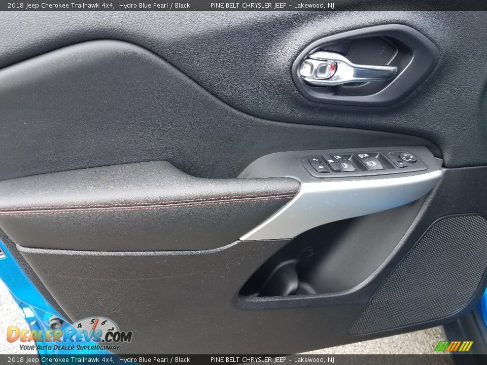 2018 Jeep Cherokee Trailhawk 4x4 Hydro Blue Pearl / Black Photo #24
