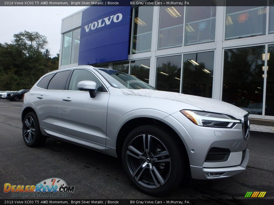 2019 Volvo XC60 T5 AWD Momentum Bright Silver Metallic / Blonde Photo #1