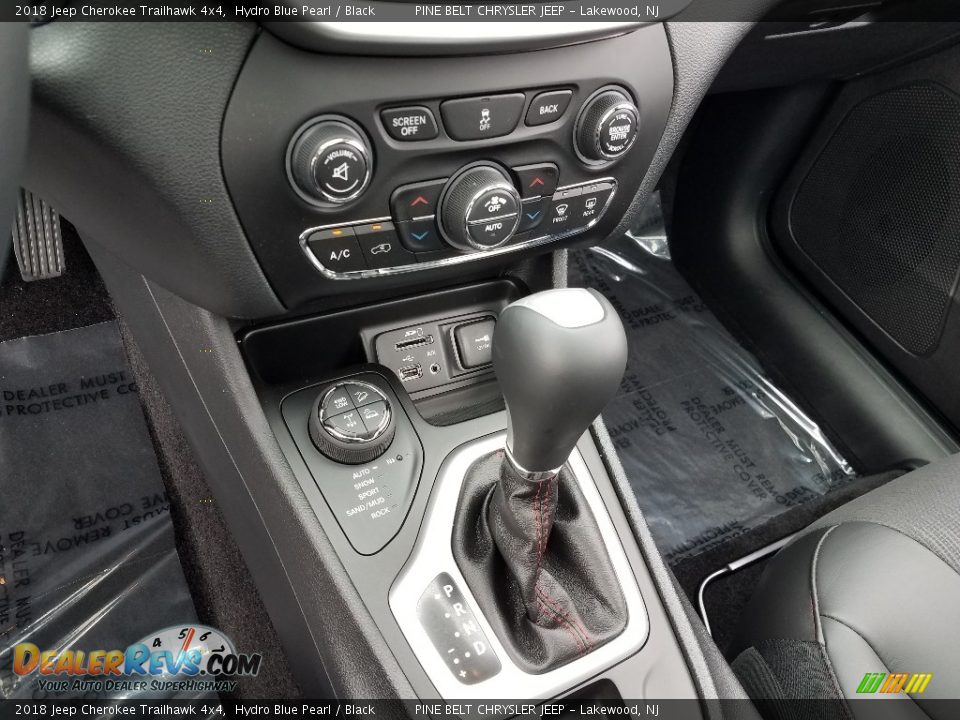 2018 Jeep Cherokee Trailhawk 4x4 Shifter Photo #27
