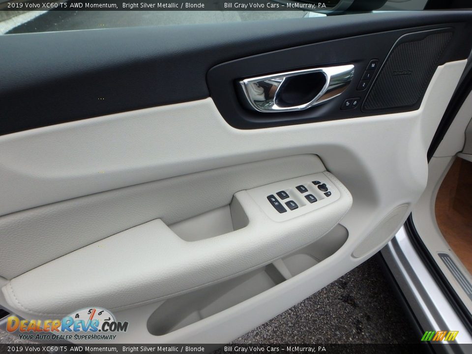 2019 Volvo XC60 T5 AWD Momentum Bright Silver Metallic / Blonde Photo #10