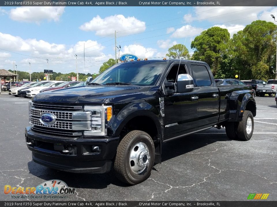 Front 3/4 View of 2019 Ford F350 Super Duty Platinum Crew Cab 4x4 Photo #1
