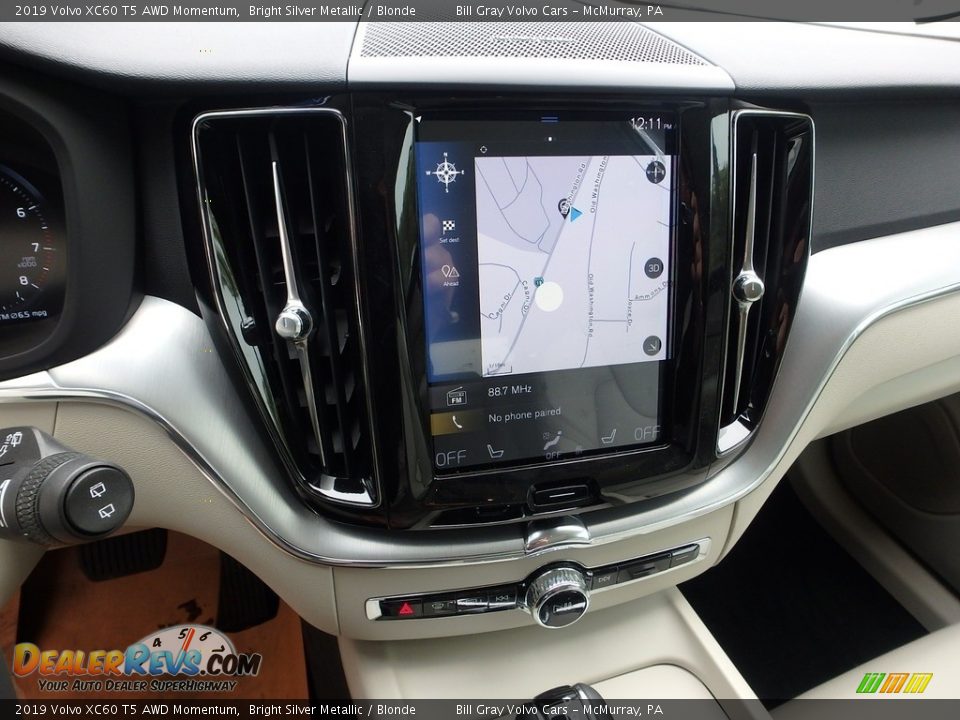 2019 Volvo XC60 T5 AWD Momentum Bright Silver Metallic / Blonde Photo #14
