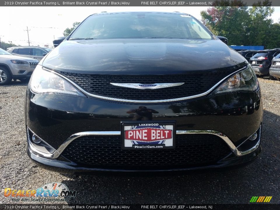 2019 Chrysler Pacifica Touring L Brilliant Black Crystal Pearl / Black/Alloy Photo #2