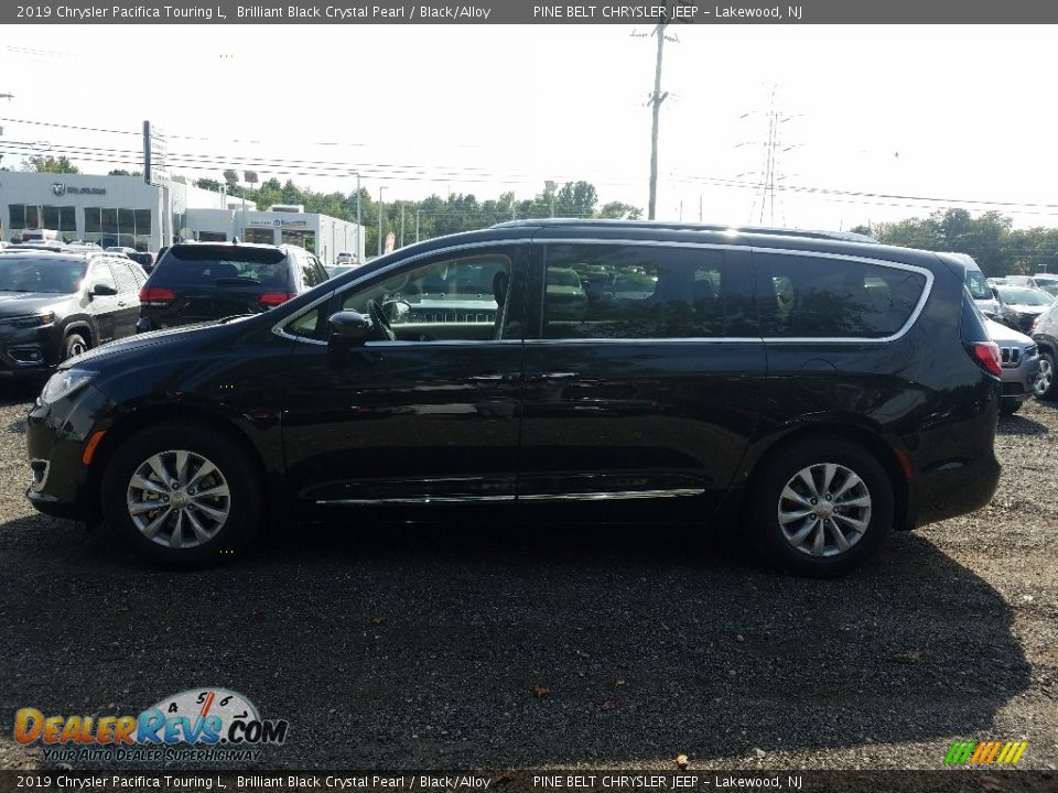 2019 Chrysler Pacifica Touring L Brilliant Black Crystal Pearl / Black/Alloy Photo #3