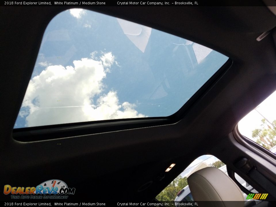 2018 Ford Explorer Limited White Platinum / Medium Stone Photo #18