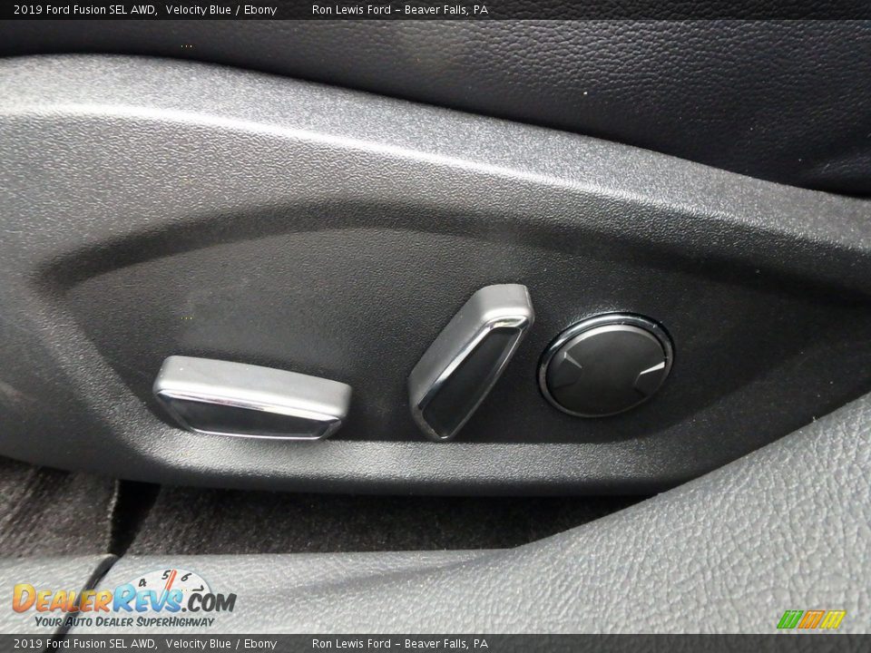 Controls of 2019 Ford Fusion SEL AWD Photo #15