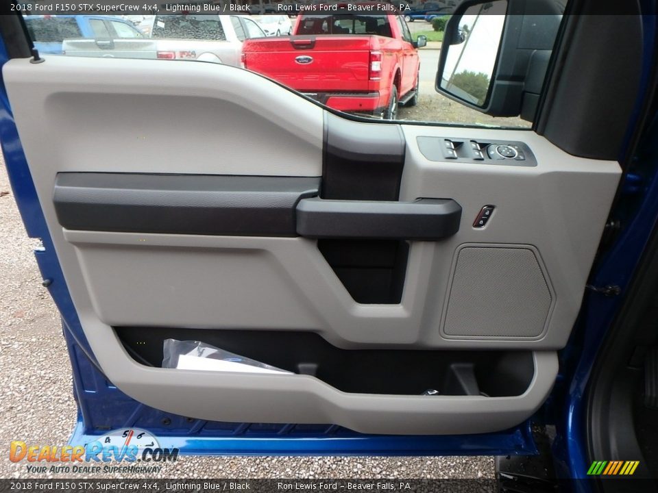 2018 Ford F150 STX SuperCrew 4x4 Lightning Blue / Black Photo #14
