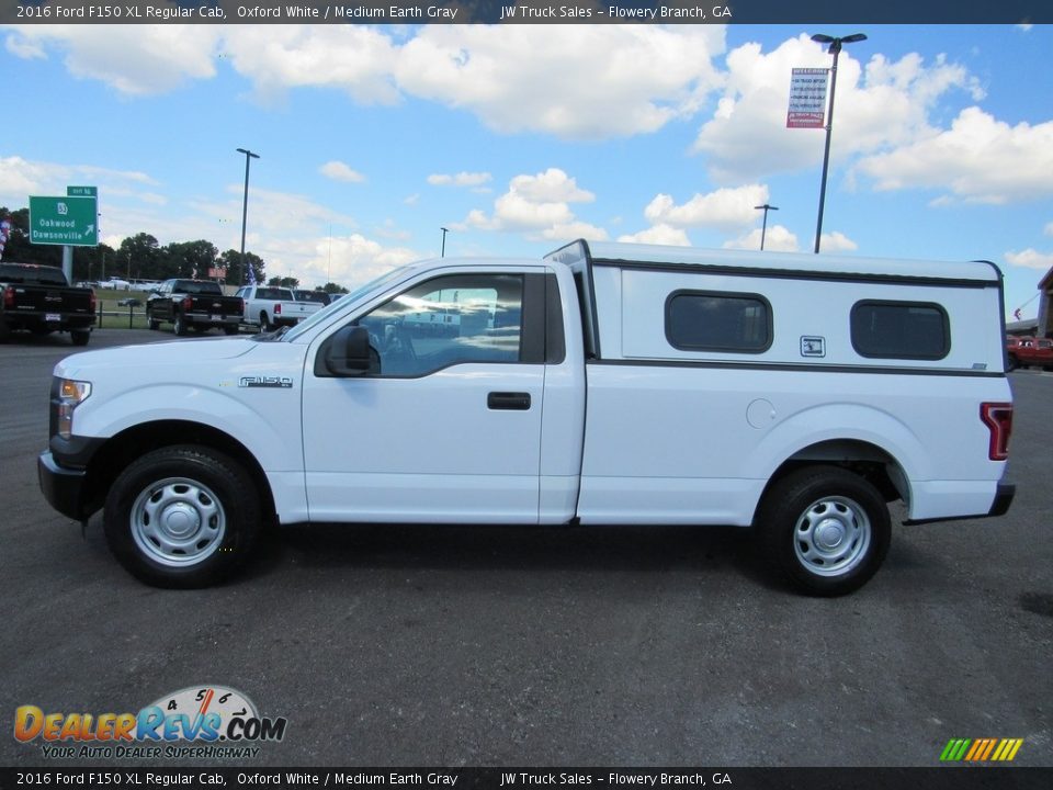 2016 Ford F150 XL Regular Cab Oxford White / Medium Earth Gray Photo #2