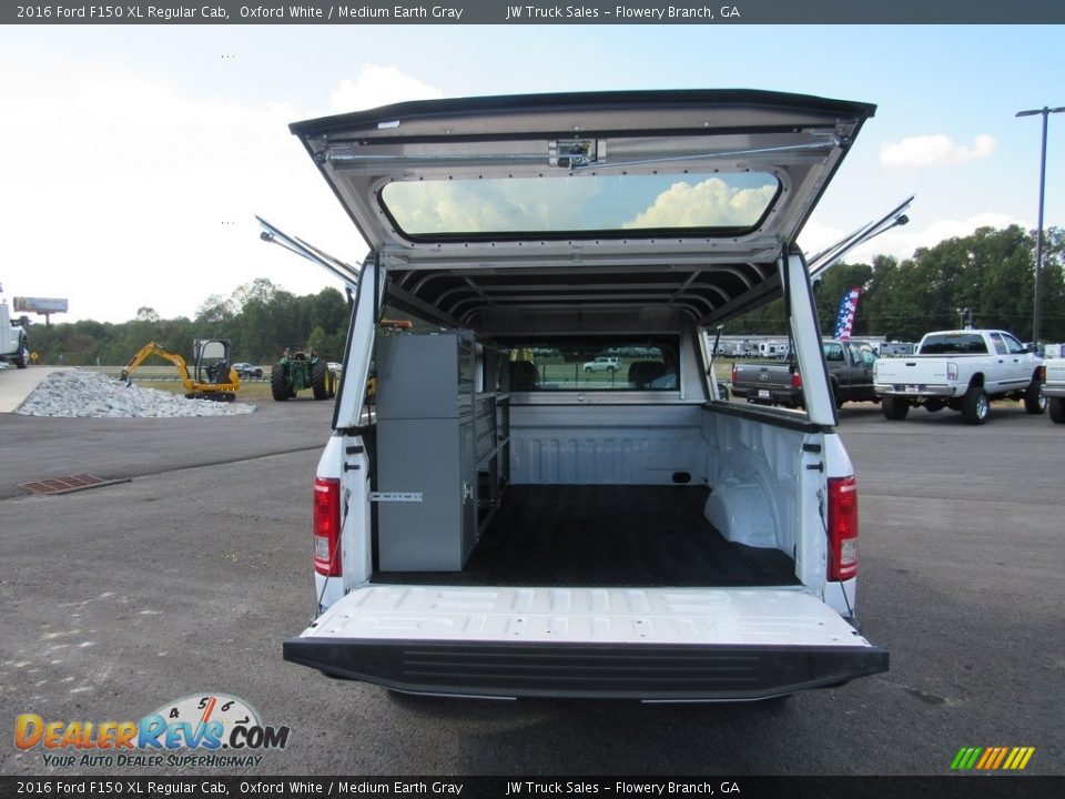 2016 Ford F150 XL Regular Cab Oxford White / Medium Earth Gray Photo #8