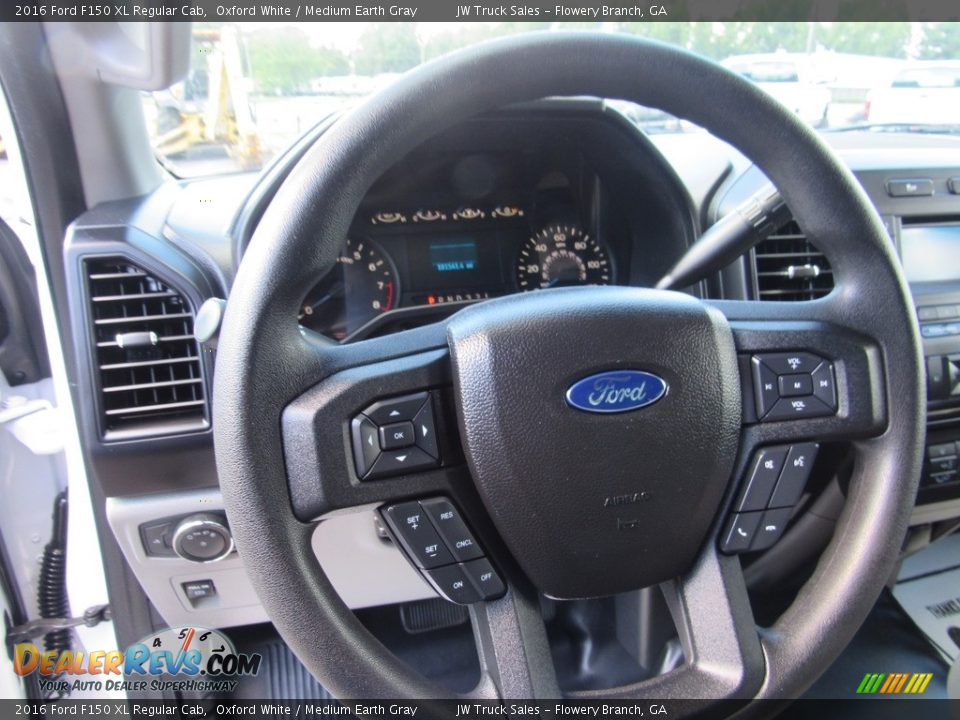 2016 Ford F150 XL Regular Cab Oxford White / Medium Earth Gray Photo #17
