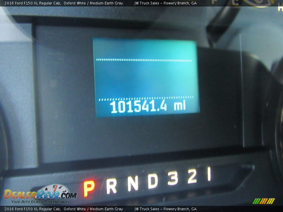 2016 Ford F150 XL Regular Cab Oxford White / Medium Earth Gray Photo #18