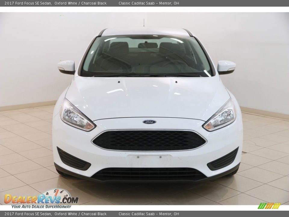 2017 Ford Focus SE Sedan Oxford White / Charcoal Black Photo #2