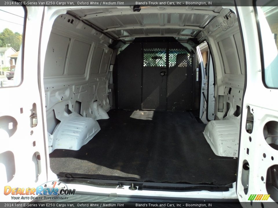 2014 Ford E-Series Van E250 Cargo Van Oxford White / Medium Flint Photo #21