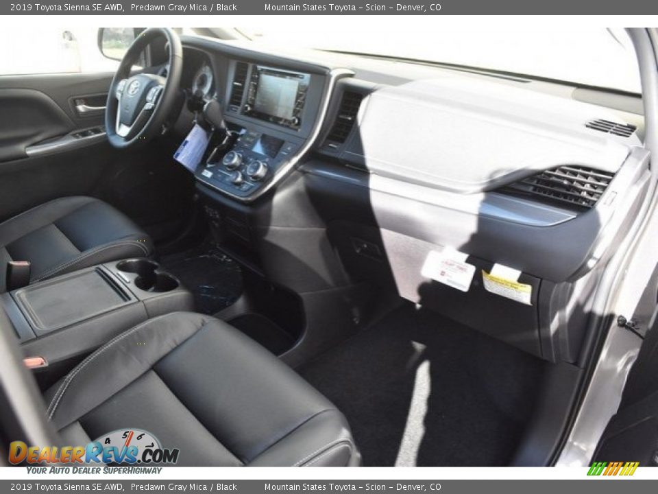 2019 Toyota Sienna SE AWD Predawn Gray Mica / Black Photo #11