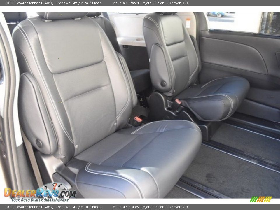 2019 Toyota Sienna SE AWD Predawn Gray Mica / Black Photo #19