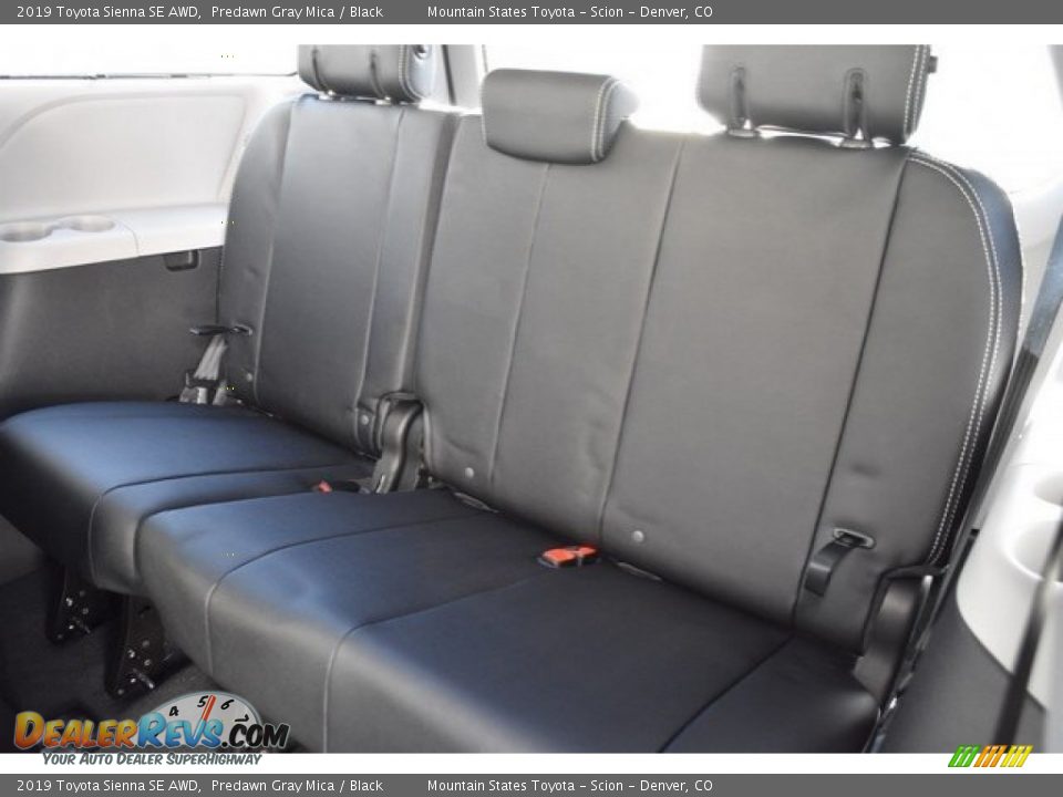 2019 Toyota Sienna SE AWD Predawn Gray Mica / Black Photo #21