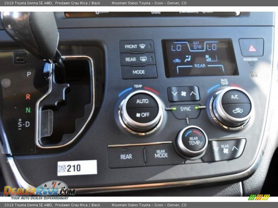 2019 Toyota Sienna SE AWD Predawn Gray Mica / Black Photo #31