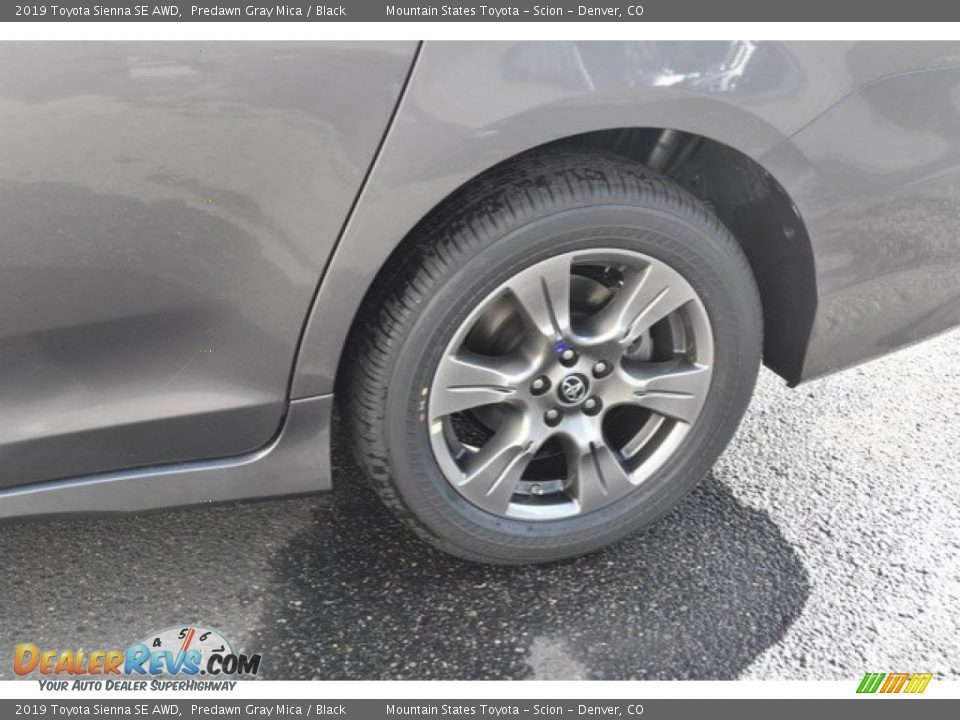 2019 Toyota Sienna SE AWD Predawn Gray Mica / Black Photo #35