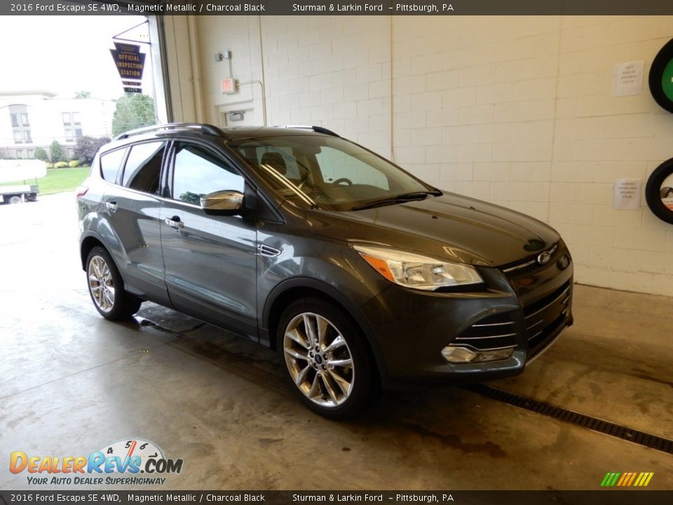 2016 Ford Escape SE 4WD Magnetic Metallic / Charcoal Black Photo #1